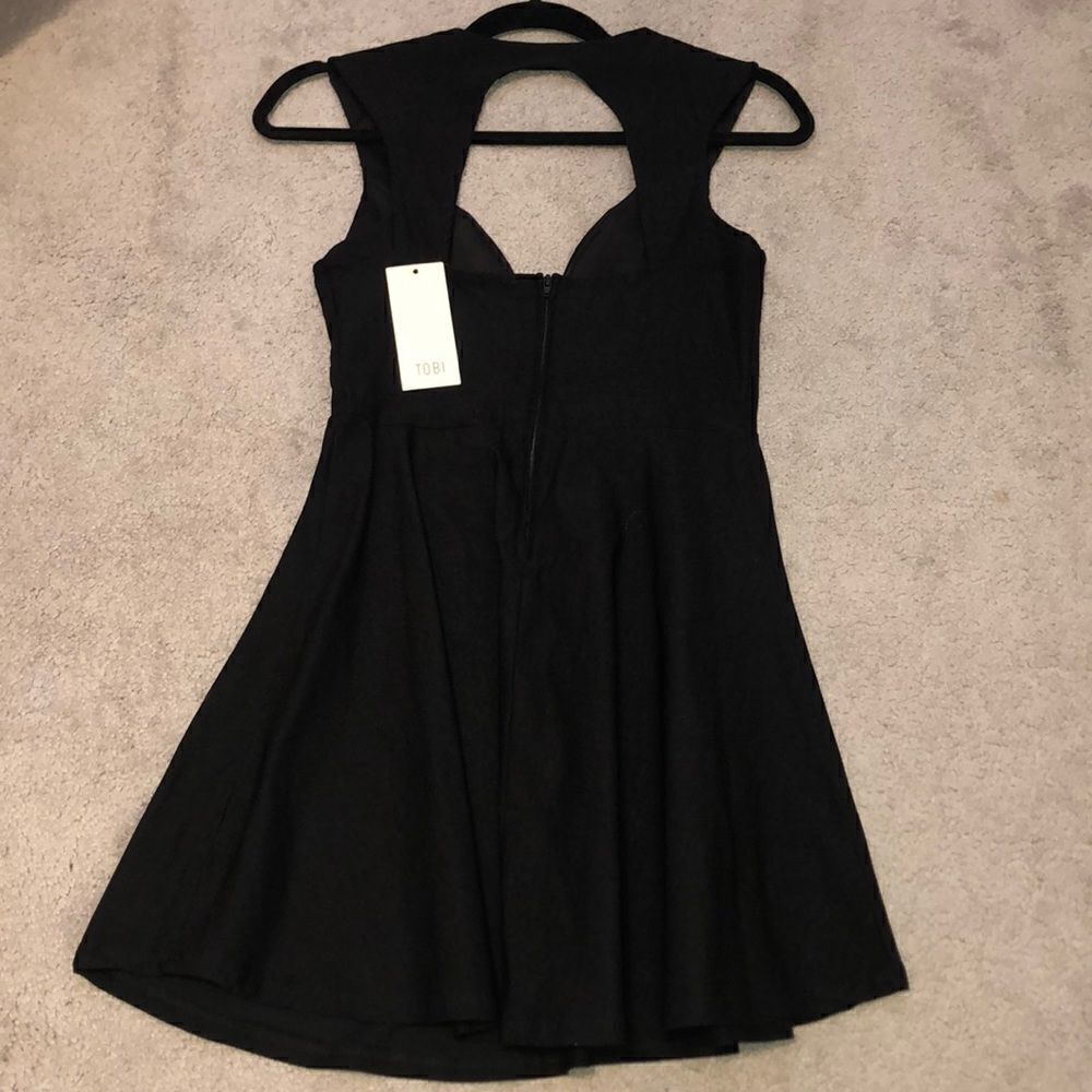 TOBI Cut Out Skater Dress - Picture 5 of 5